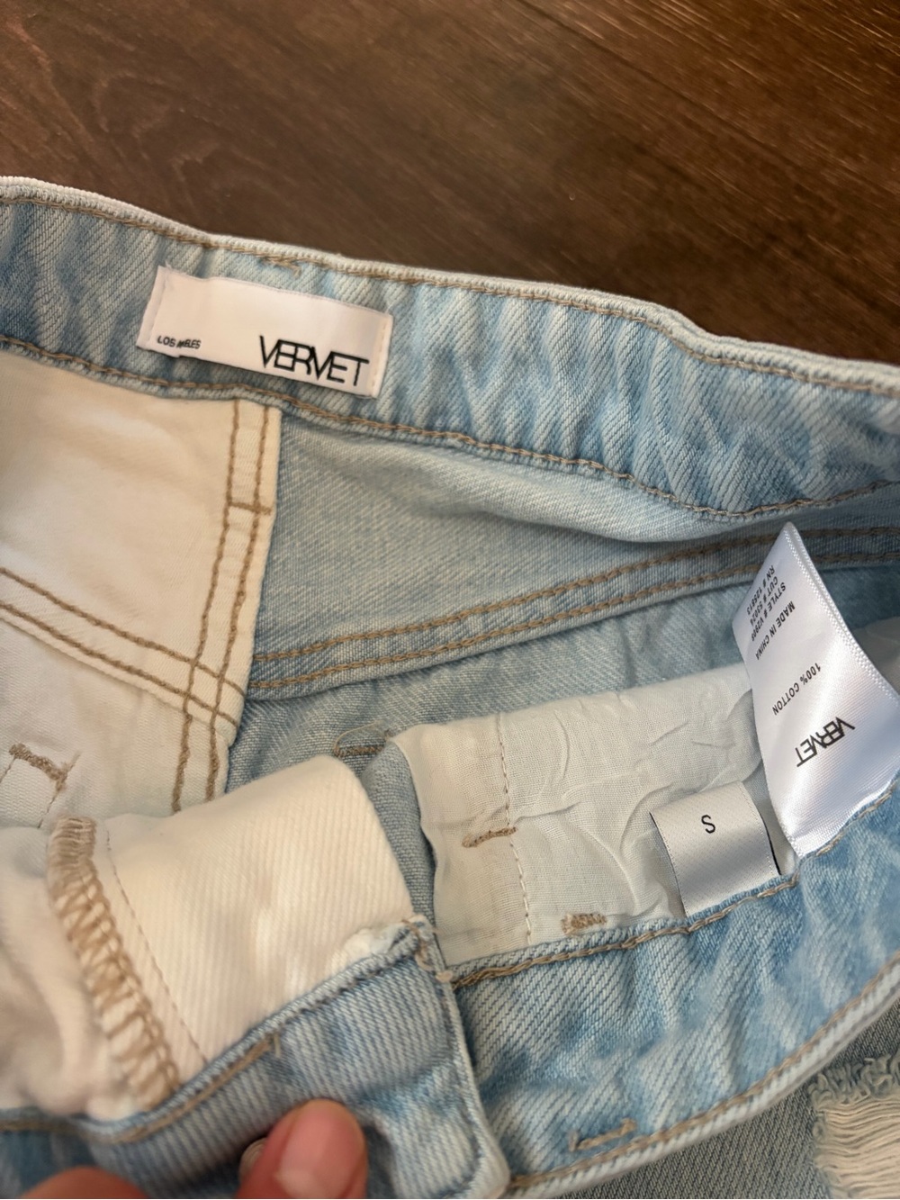 Vervet Two-Tone Frayed High-Rise Denim Shorts - White & Light Blue Small - Picture 3 of 3